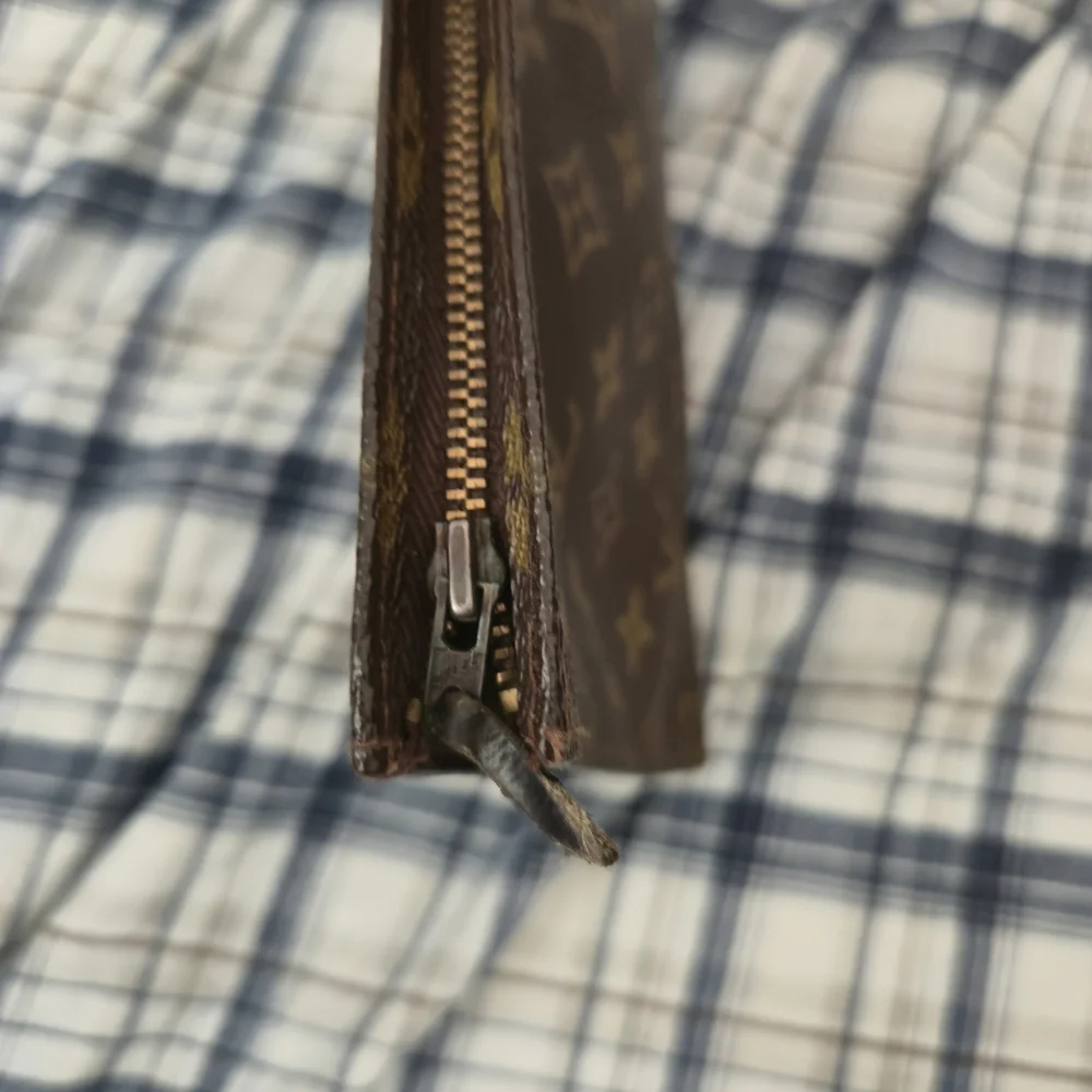 Louis Vuitton vintage toiletry